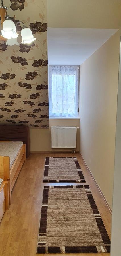 Venusz Apartman Cserkeszőlő المظهر الخارجي الصورة