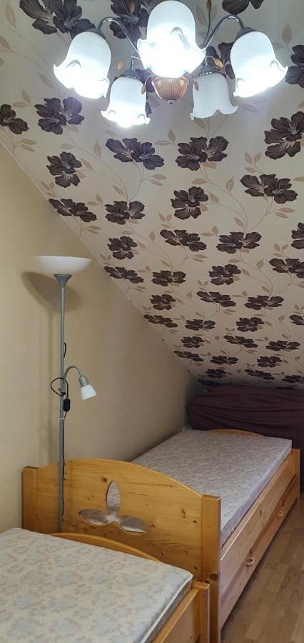 Venusz Apartman Cserkeszőlő المظهر الخارجي الصورة