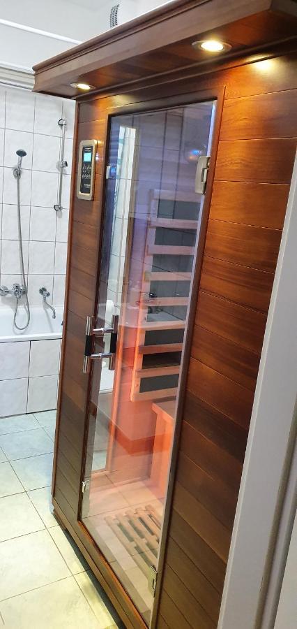 Venusz Apartman Cserkeszőlő المظهر الخارجي الصورة