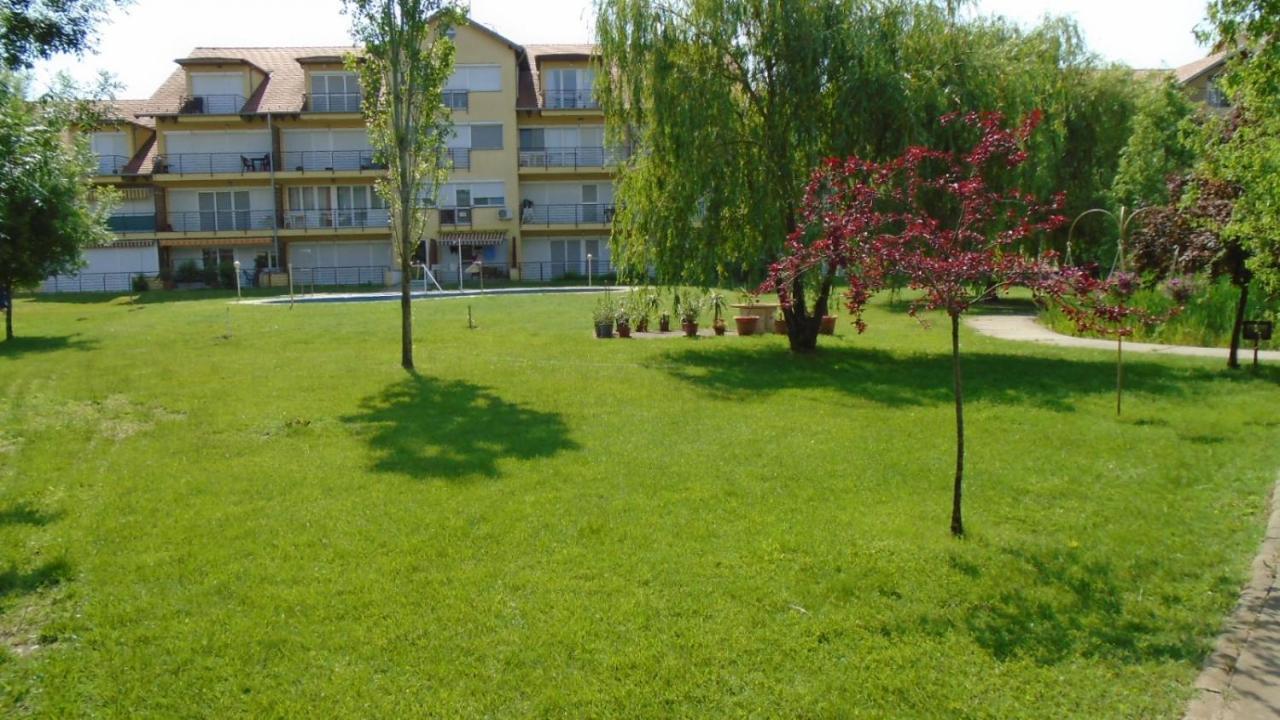 Venusz Apartman Cserkeszőlő المظهر الخارجي الصورة